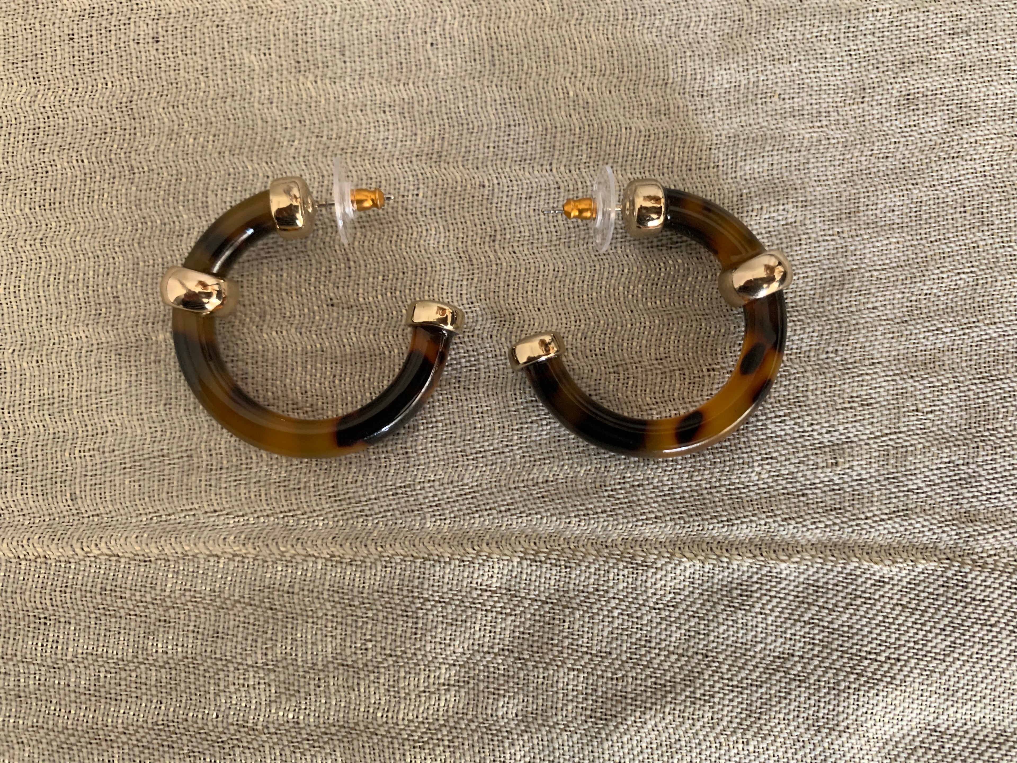 Tortoiseshell & Gold Stretch Cuff Bracelet