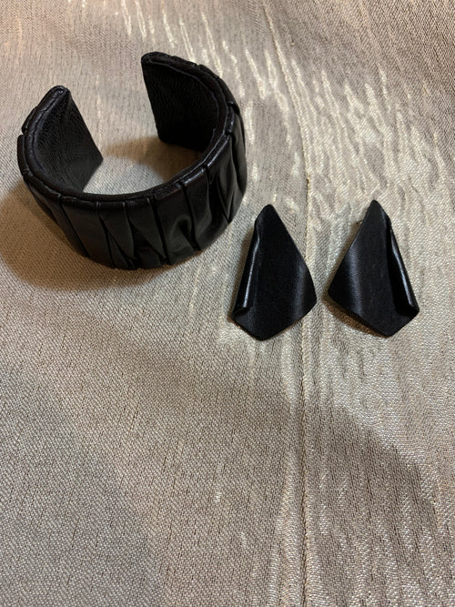 All-Black Multi-Strand Bead & Fan Shell Cluster Bib Necklace