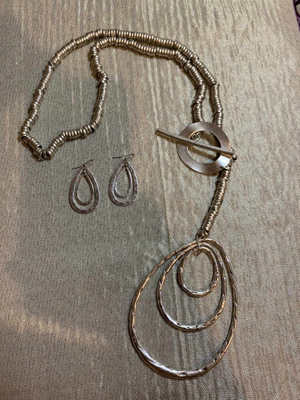 Silver Heishi Bead Lariat Necklace with Hammered Triple Teardrop Pendant