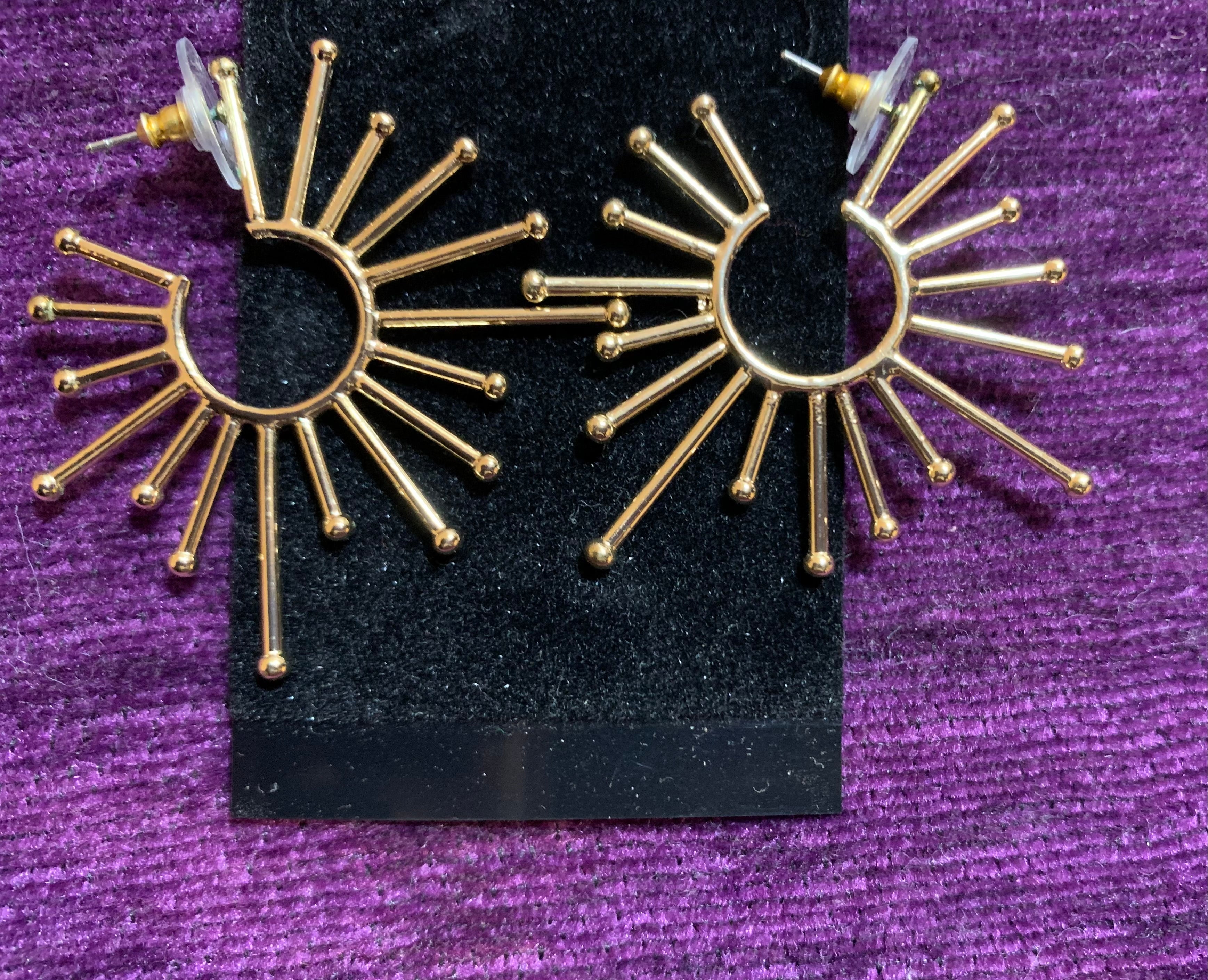 Gold Starburst Sunburst Stud Earrings with Ball-Tip Rays